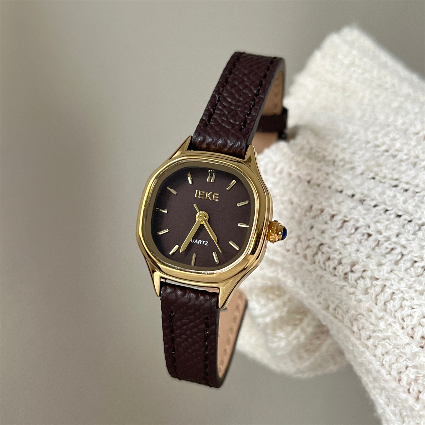 Women Fashion Designer - Mid ancient style slim strap watch