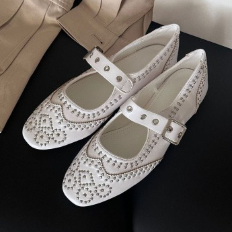 Retro Rivet Buckle Design Flat - Women Fashion Brand のレビューと価格