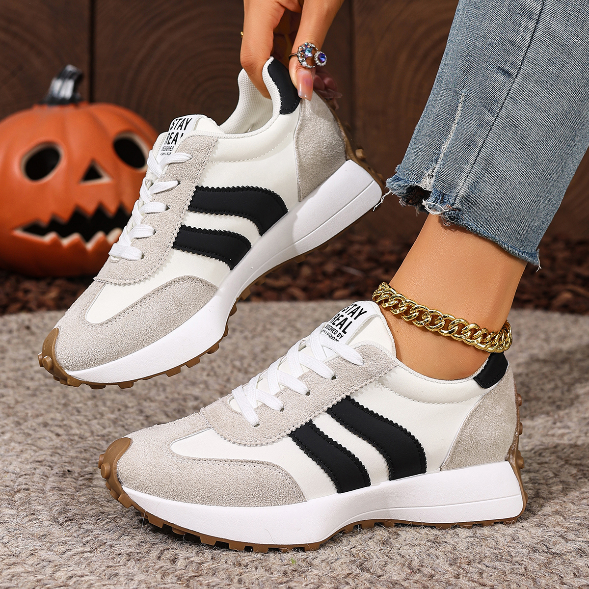 Trend Women Sneakers 2025 New  - Women Fashion Trend 2025 のレビューと価格