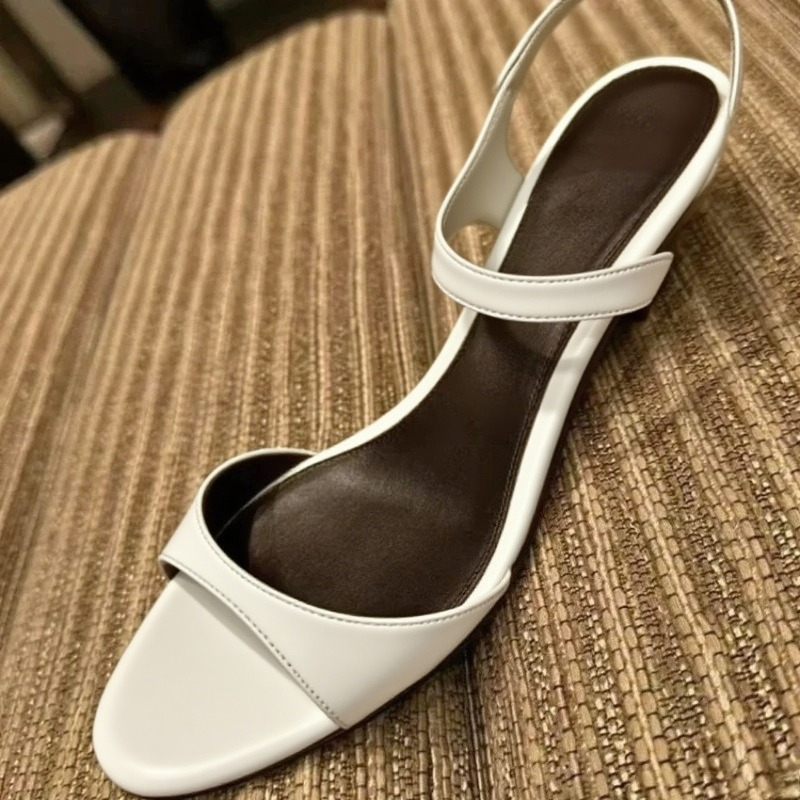 Fashion Kitten Heel Design Bra - Women Fashion Brand のレビューと価格