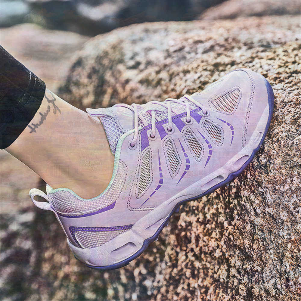 Sumer Round Tip Silver Sneaker - Women Fashion Name Ideas のレビューと価格