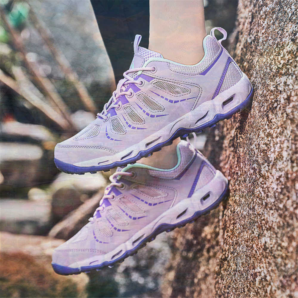 Sumer Round Tip Silver Sneaker - Women Fashion Name Ideas のレビューと価格